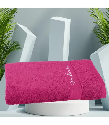 Drap de bain rose fushia personnalisé