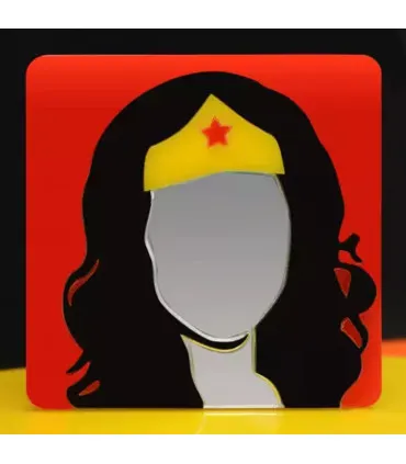 miroir rigolo wonder woman