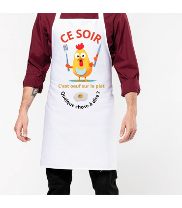 tablier de cuisine oeuf sur le plat