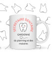 Mug au top pour une secrétaire dentaire