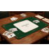 tapis de belote personnalisé photo posé sur table de jeu