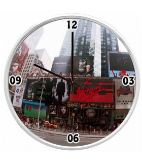 Horloge avec manhattan en fond de cadran