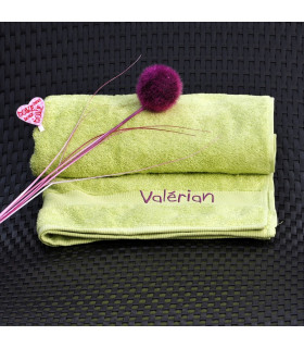 Serviette brodée prénom vert pomme