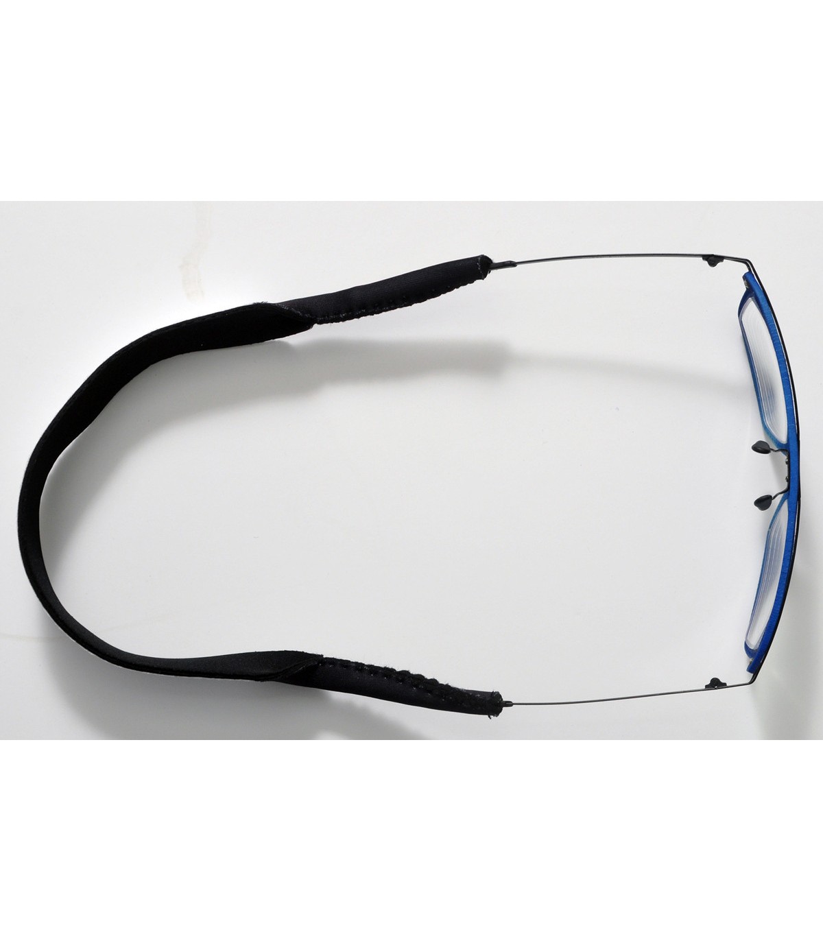 Attachez vos lunettes avec ce produit personnalisable avec p